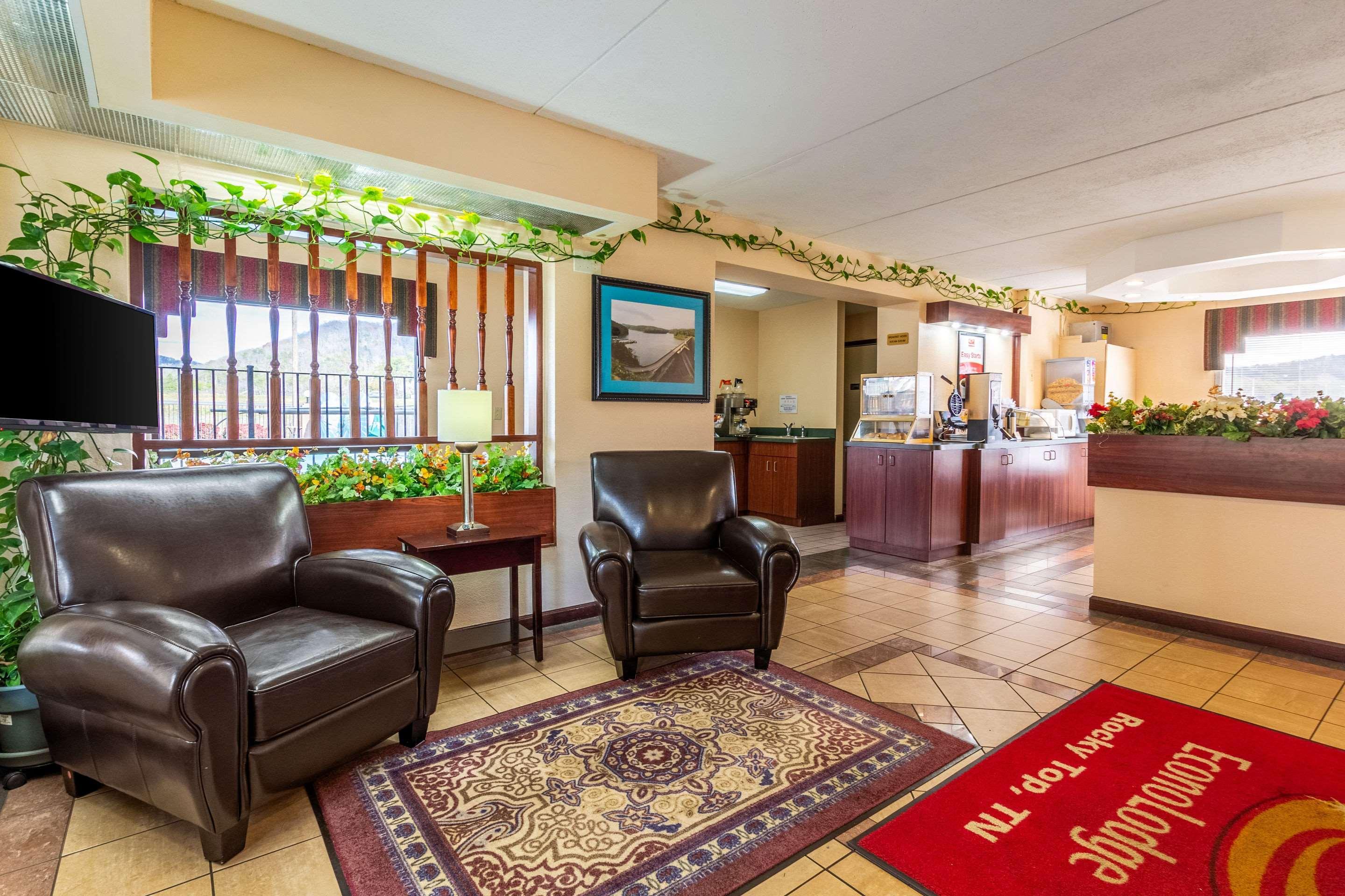 Lodge Econo Rocky Top